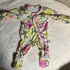 Laree + Co Micro-Preemie Bamboo Ruffle Snap Convertible Footie